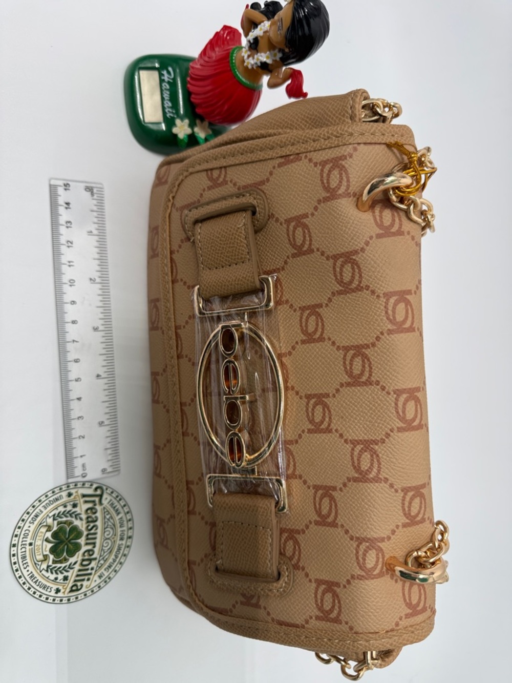 Tan Leilani monogram Signature Pattern Gold Chain Shoulder Bag - Picture 16 of 17